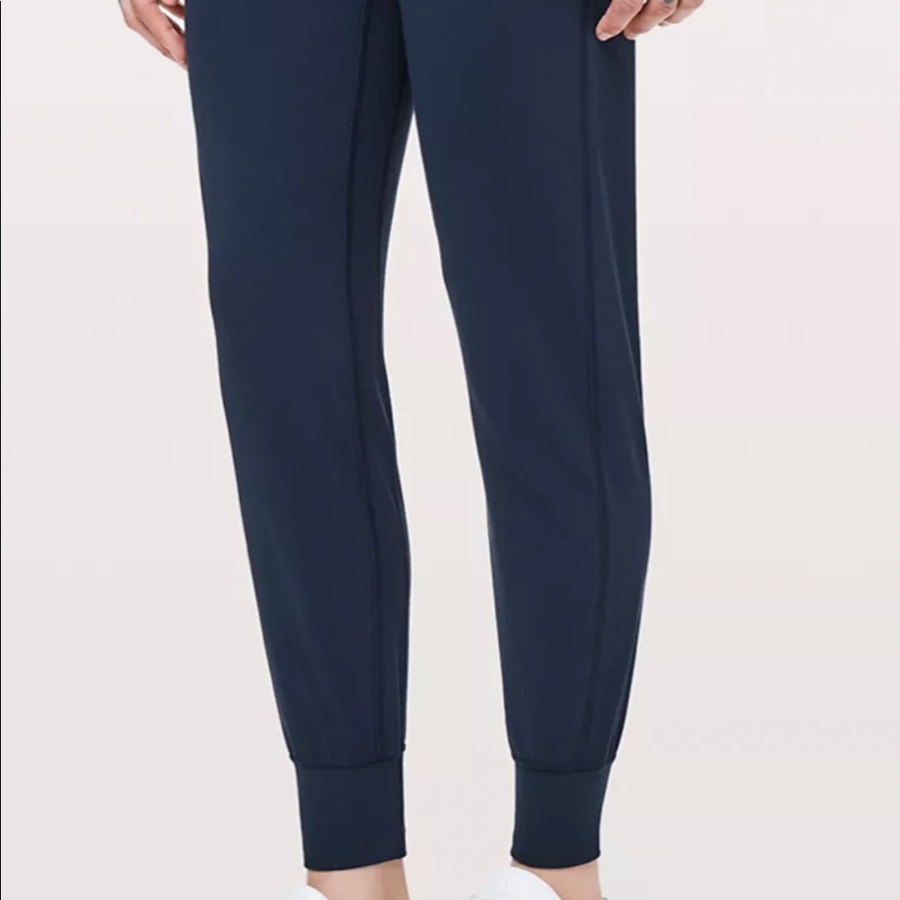 Lulu lemon Align high-rise jogger size 4